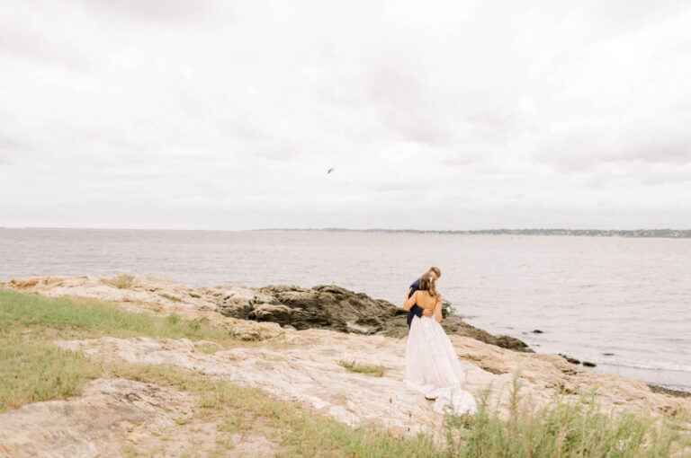 Romantic Fall Lighthouse Point Park Wedding | Rebecca & Taylor